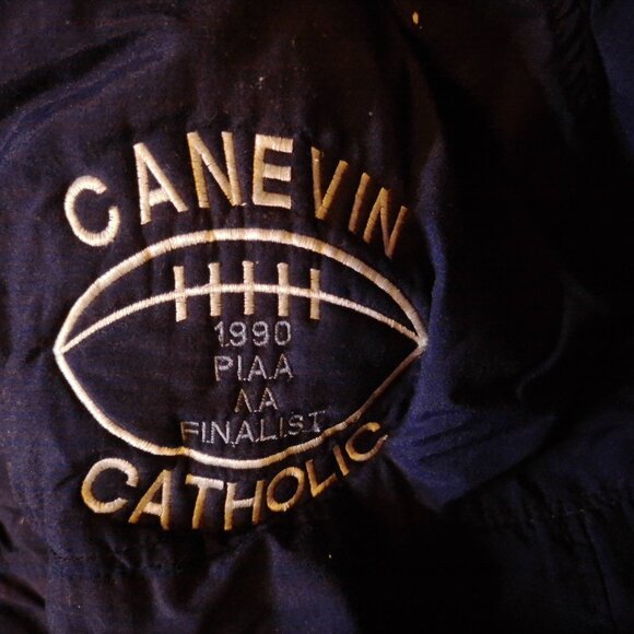 Vintage 1990 Canevin Catholic AA state championship WPIALfootball hooded coat. - Picture 2 of 7